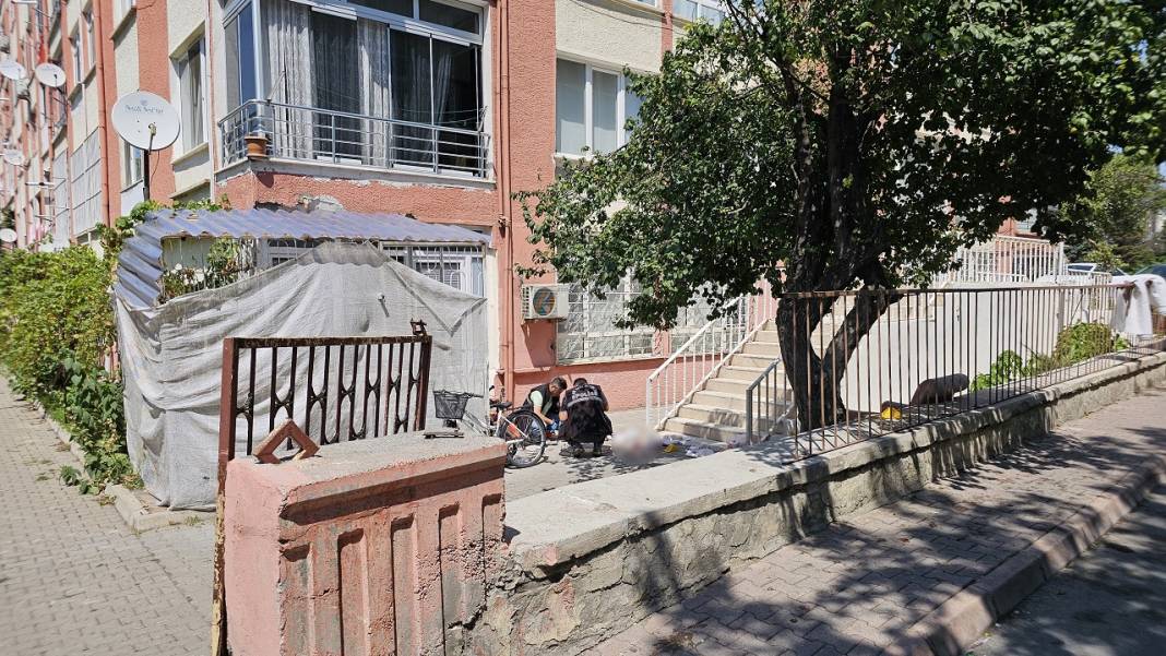 Konya'dan Kayseri'ye gitti, eski eşini bıçakladı! 2